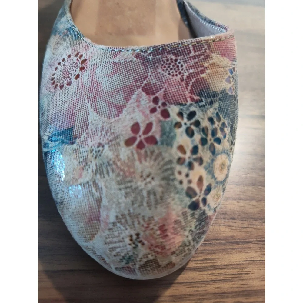 Gentle Souls Kenneth Cole Womens Floral Ankle Strap Wedge Pumps Multi Color 9M